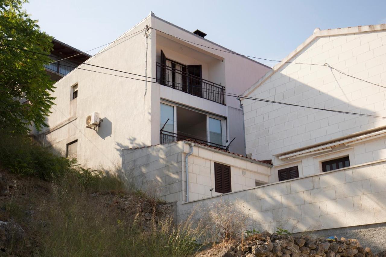 Apartments By The Sea Vis - 8526 Buitenkant foto